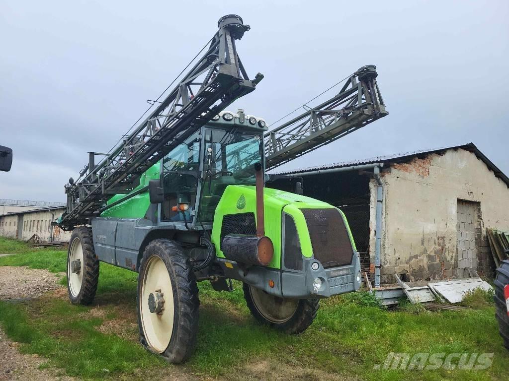 Tecnoma Laser 4240 Iseliikuvad pritsid