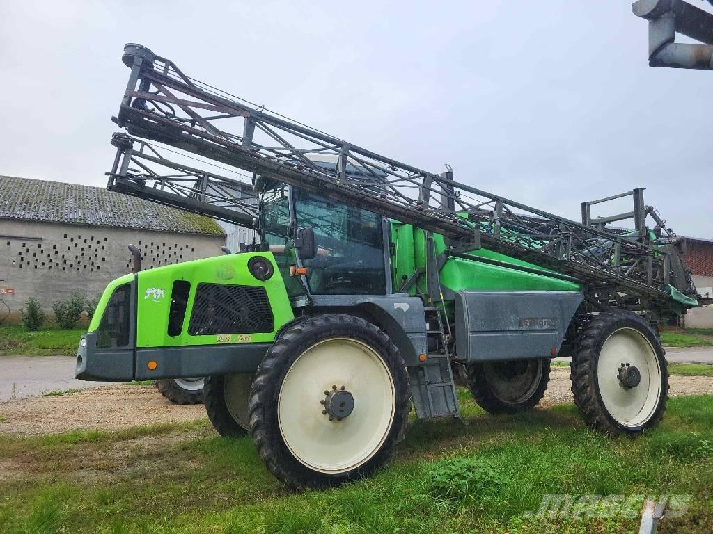 Tecnoma Laser 4240 Iseliikuvad pritsid