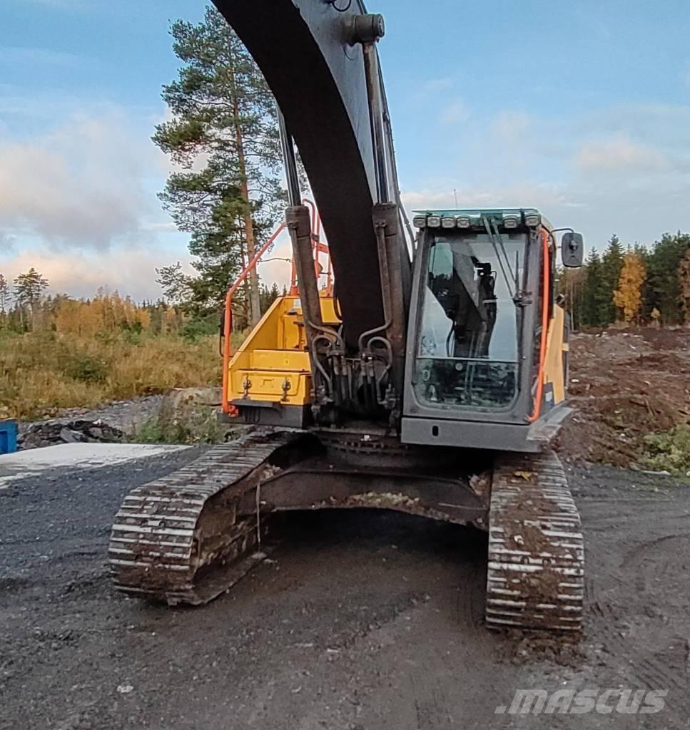 Volvo EC 300EL Roomikekskavaatorid