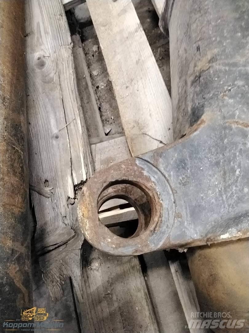 Loglift 50 Forvarderi kraanad