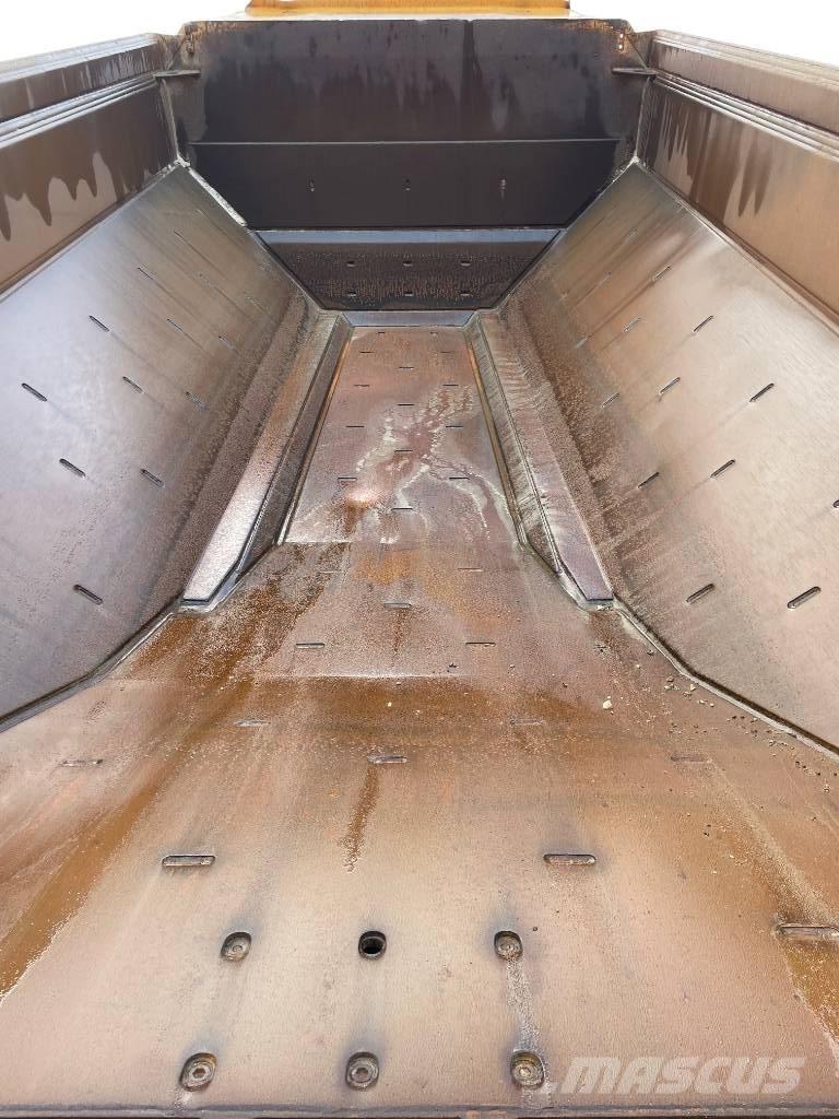 Volvo A40G Liigendraamiga pinnaseveokid