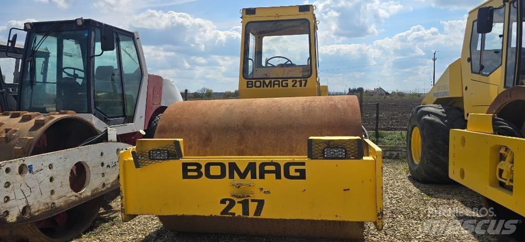 Bomag BW 217 D Ühe trumliga rullid