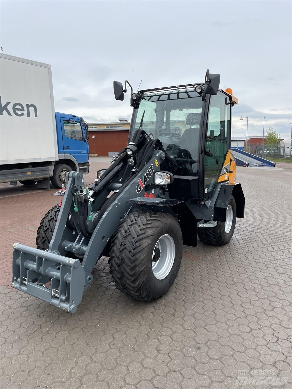GiANT G3500 X-TRA Kompaktlaadurid
