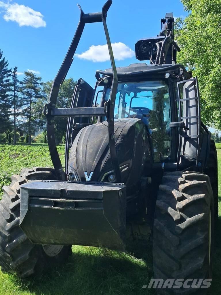 Valtra T 174 Metsatööks kohandatud traktorid