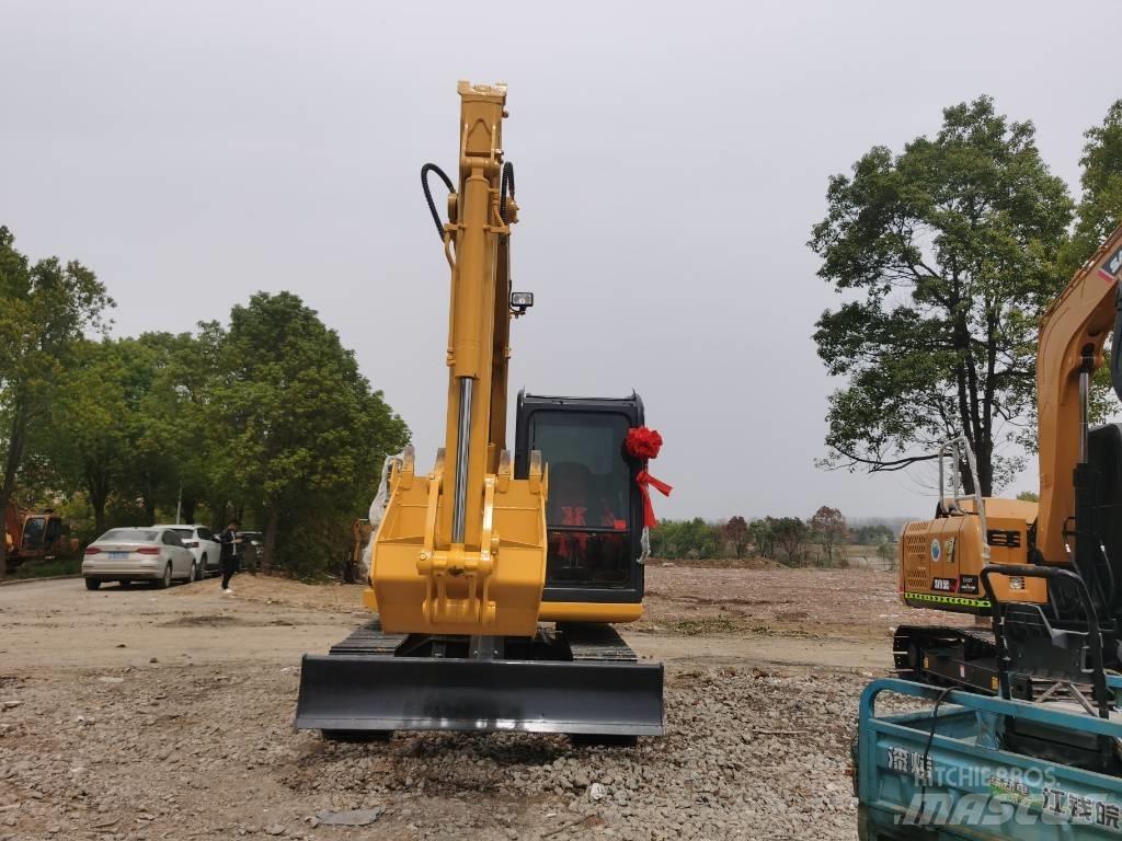 Komatsu PC 70-8 Roomikekskavaatorid
