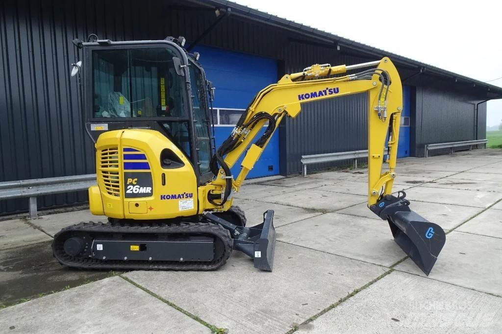 Komatsu PC26MR Roomikekskavaatorid