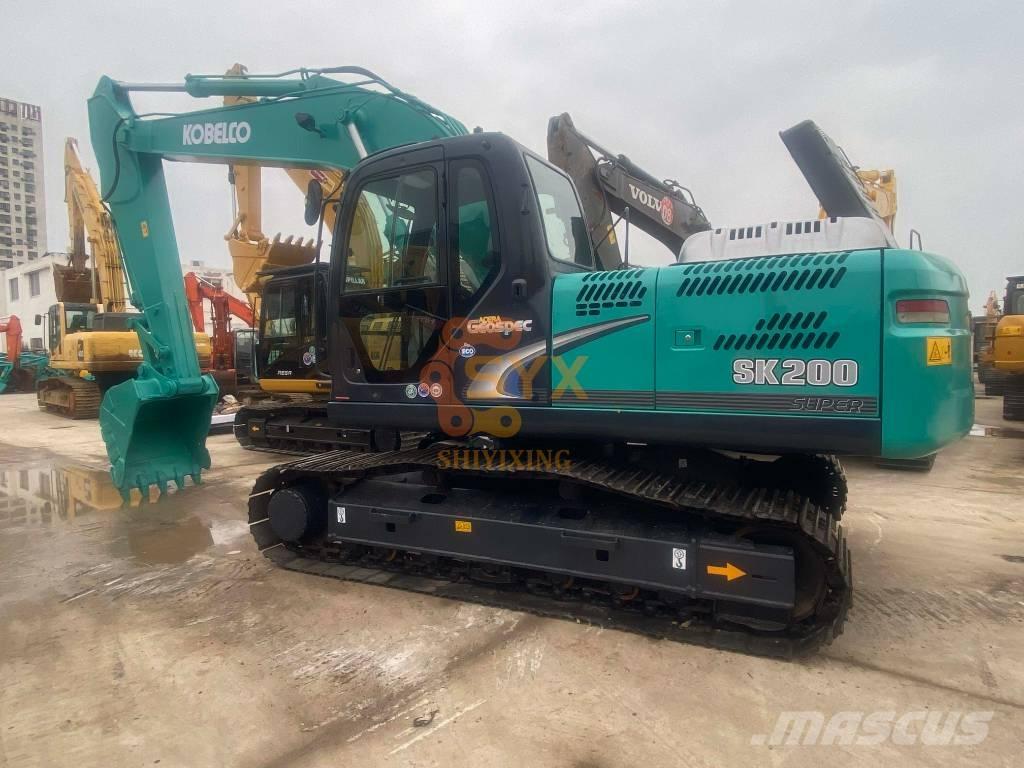 Kobelco SK 200-8 Roomikekskavaatorid