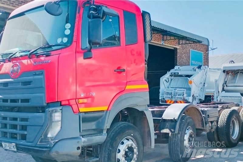 UD CGE 370 8x4 Muud veokid
