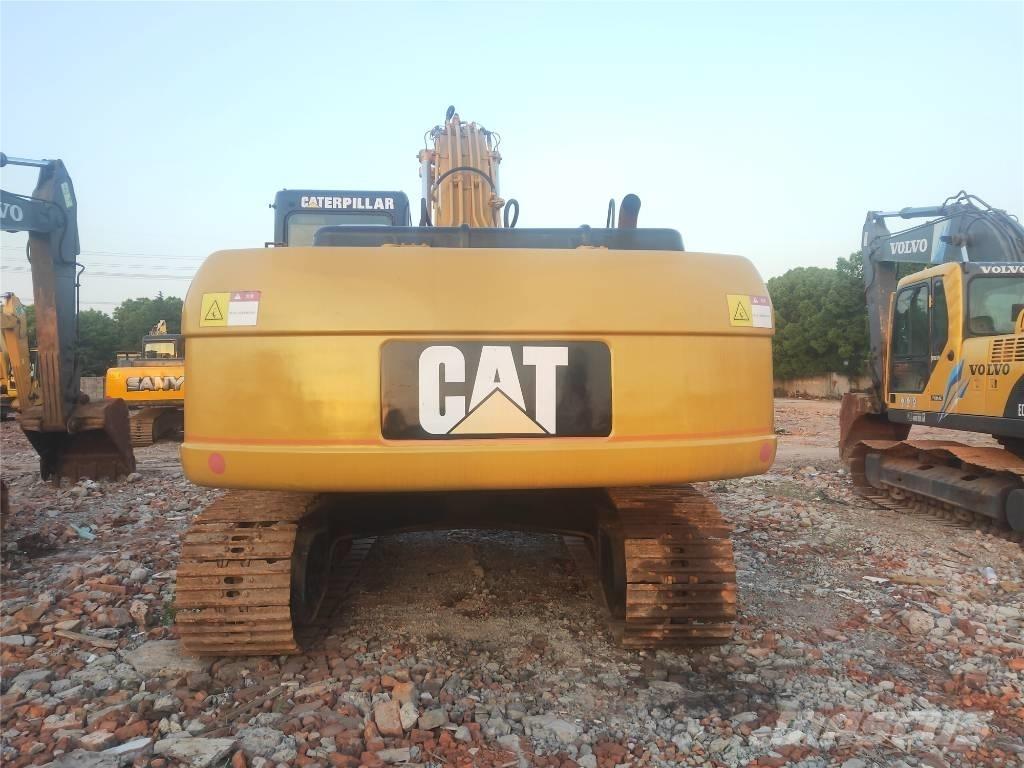 CAT 325C Roomikekskavaatorid