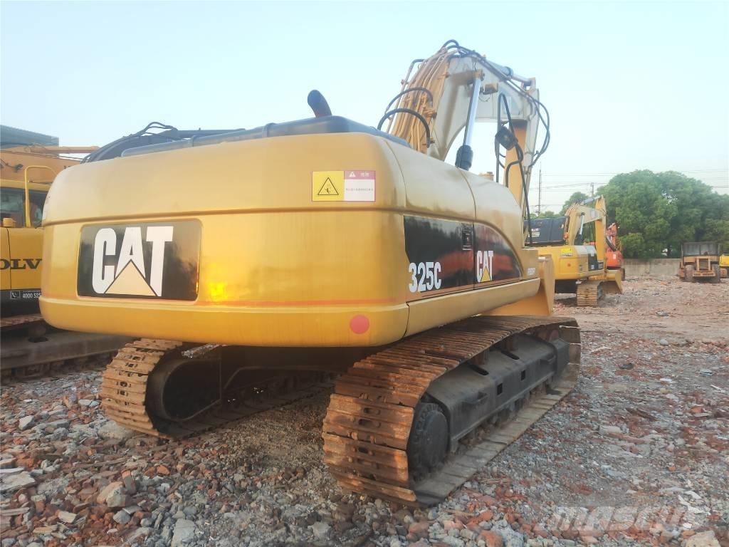 CAT 325C Roomikekskavaatorid