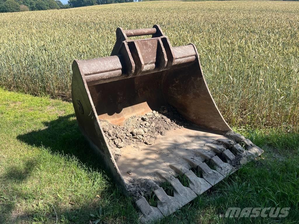 Komatsu PC 240 LC-11 Roomikekskavaatorid