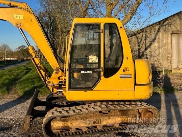 Komatsu PC 75 Väikeekskavaatorid 7t-12t