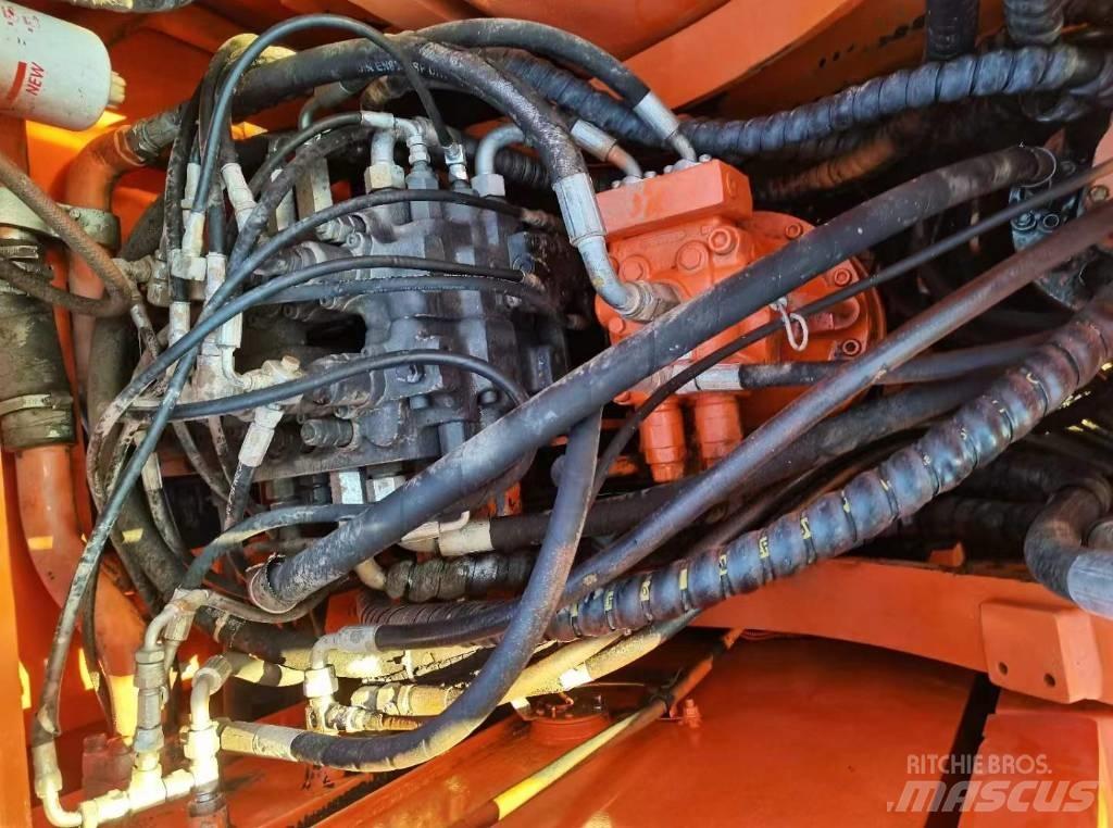 Doosan 150 W-7 Ratasekskavaatorid