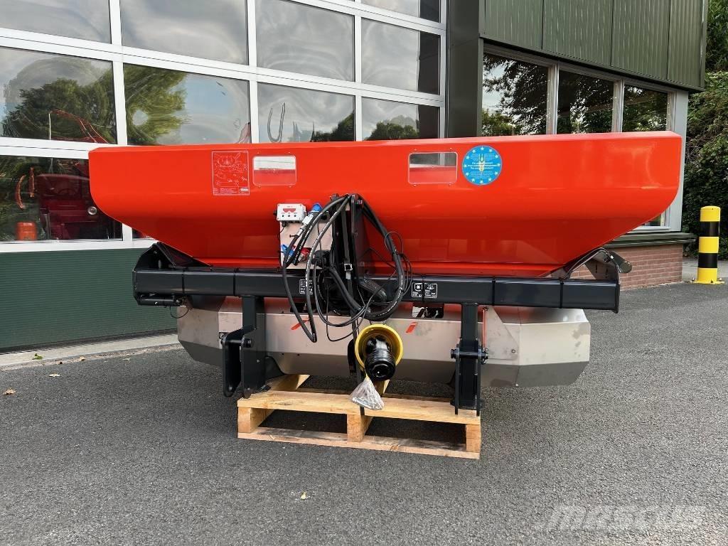 Kubota DSM 1100 Mineraalväetise laoturid