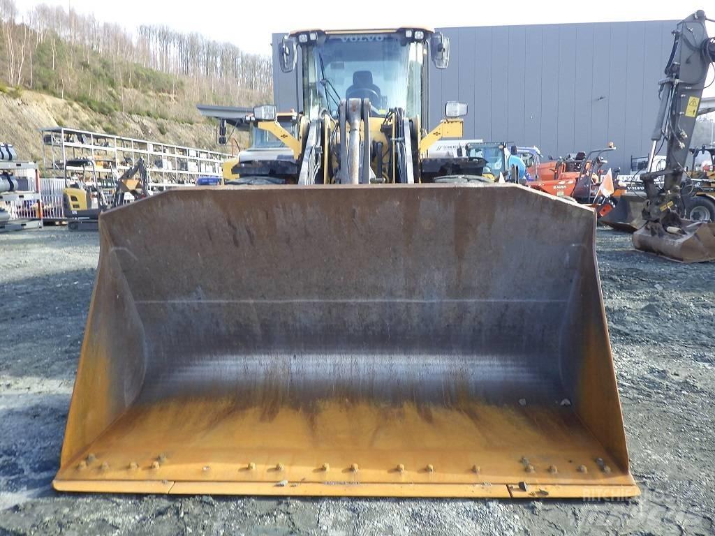 Volvo L 110 H Rataslaadurid