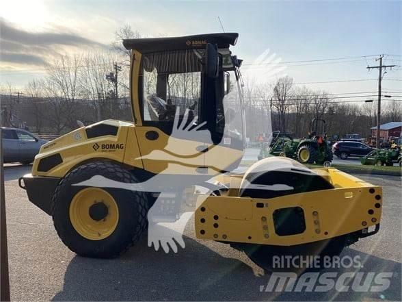 Bomag BW177D-5 Ühe trumliga rullid