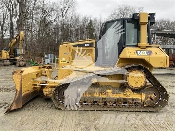 CAT D6N XL Buldooserid