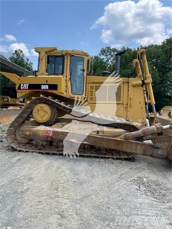 CAT D8N Buldooserid