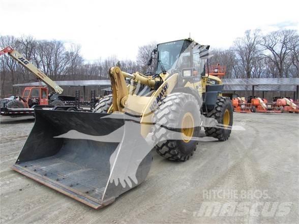 Komatsu WA320 Rataslaadurid