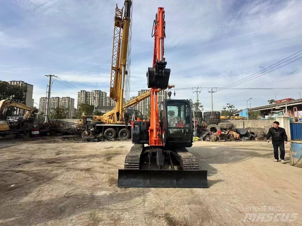 Hitachi ZX 70 Roomikekskavaatorid