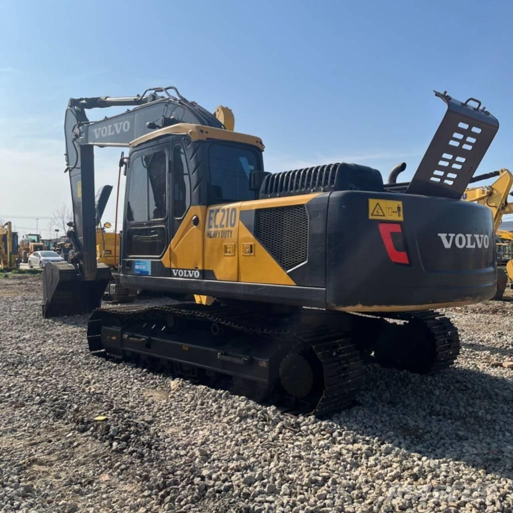 Volvo EC 210 Roomikekskavaatorid