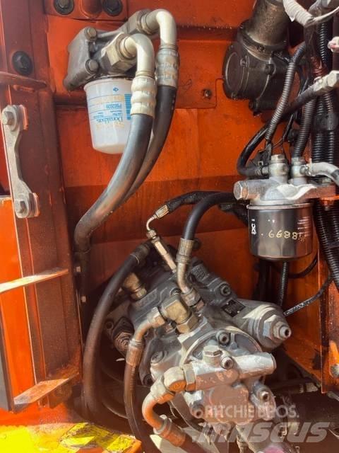 Hitachi ZX 85 US-3 Väikeekskavaatorid 7t-12t