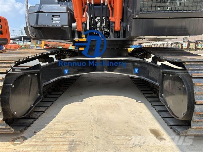 Hitachi ZX 200-3 Roomikekskavaatorid