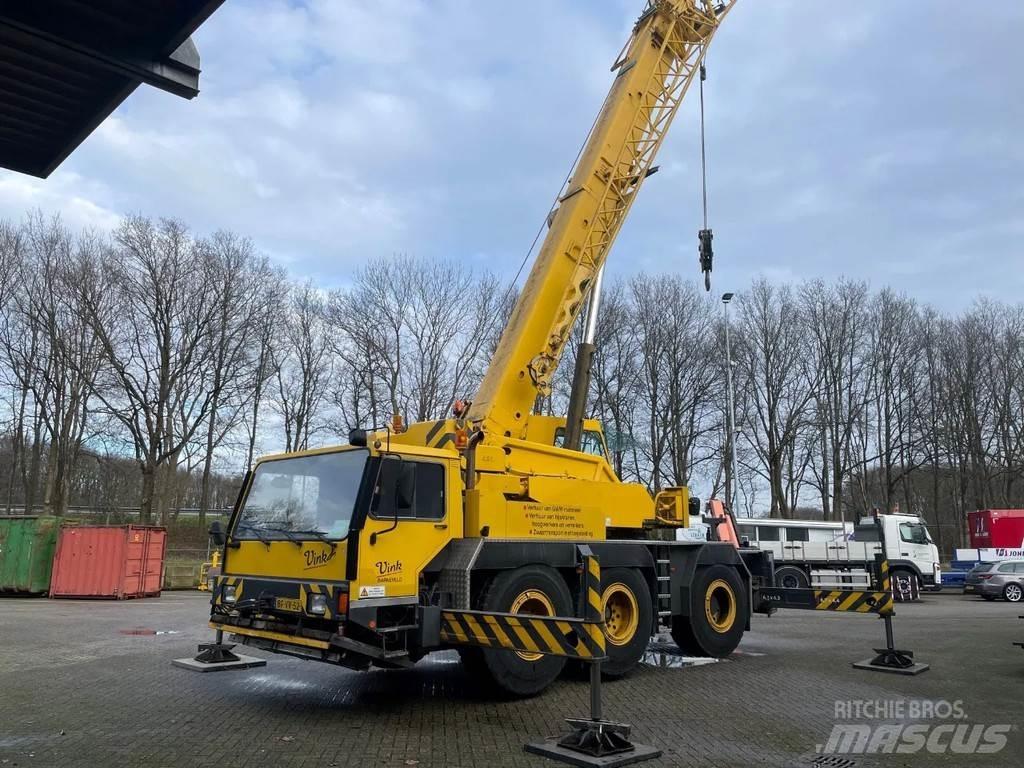 Liebherr LTM1040 Maastikutõstukid