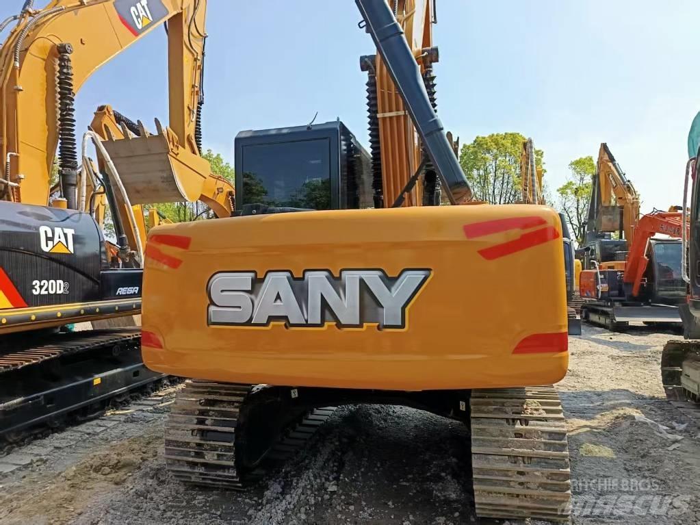 Sany SY135C Roomikekskavaatorid