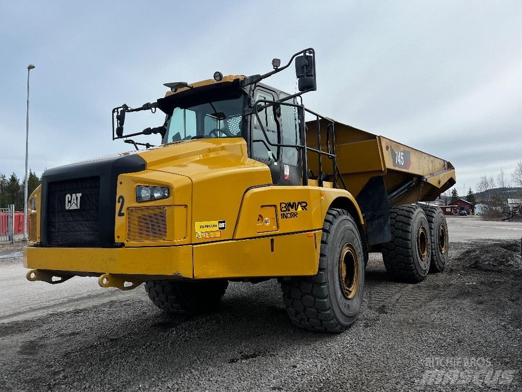 CAT 745 Liigendraamiga pinnaseveokid