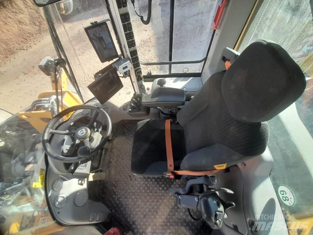 Volvo L 120 H Rataslaadurid