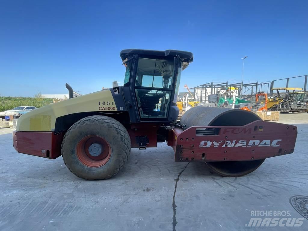 Dynapac CA5000D Ühe trumliga rullid