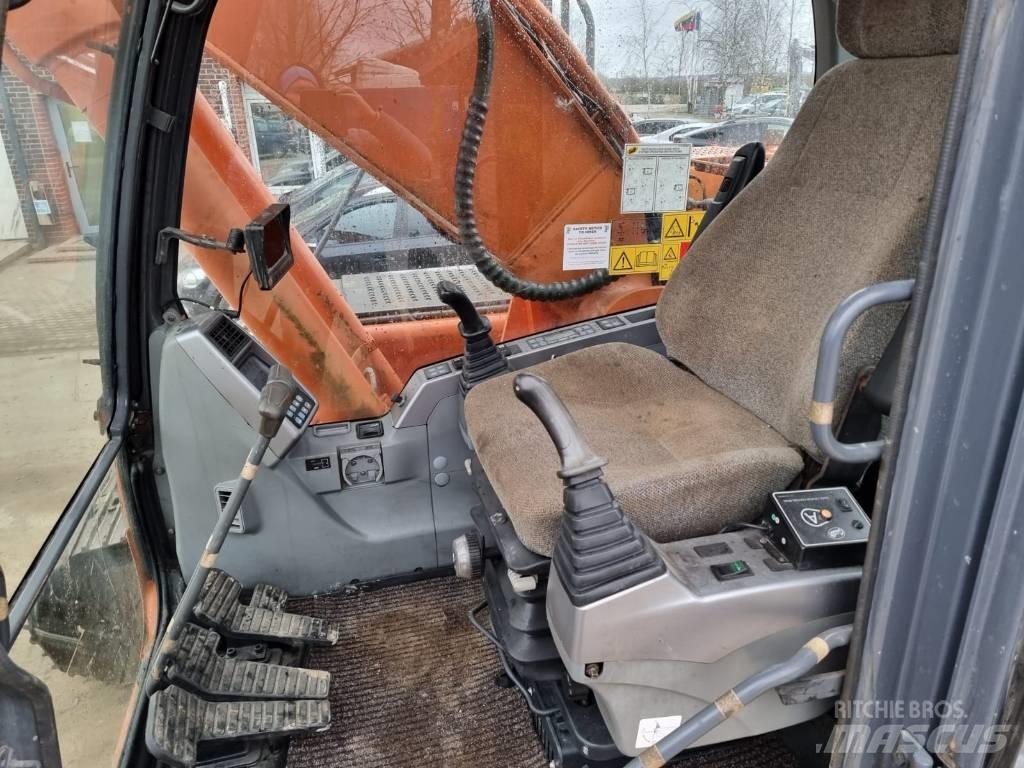 Doosan DX 225 LC Roomikekskavaatorid