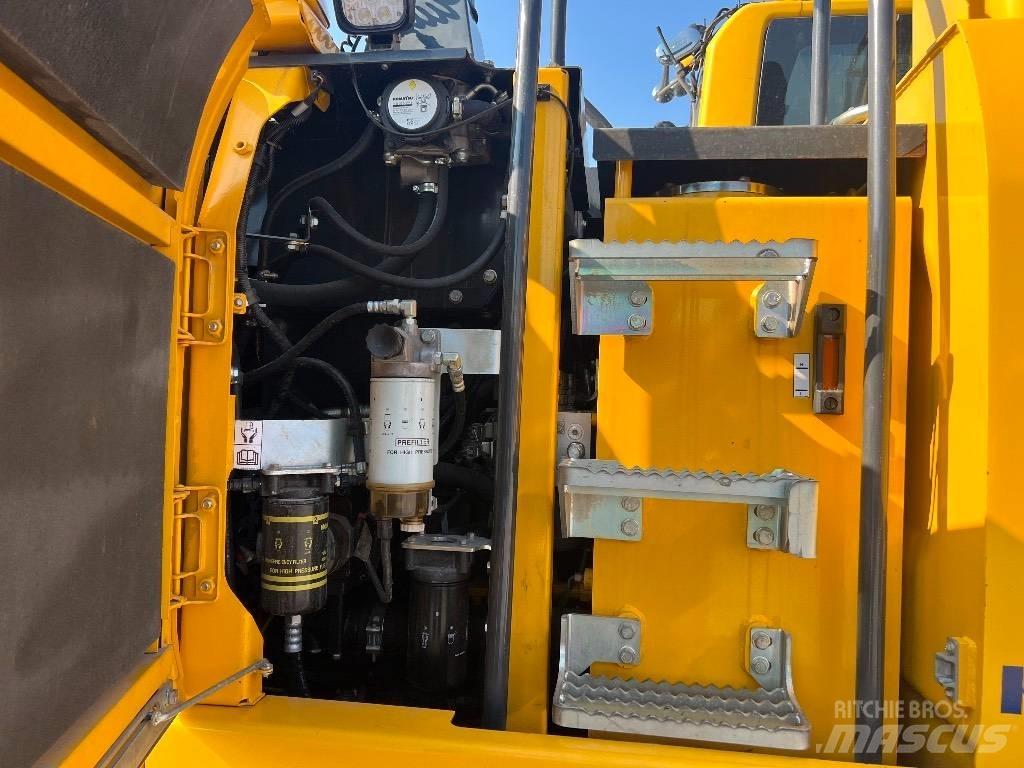 Komatsu PW 148-10 Ratasekskavaatorid