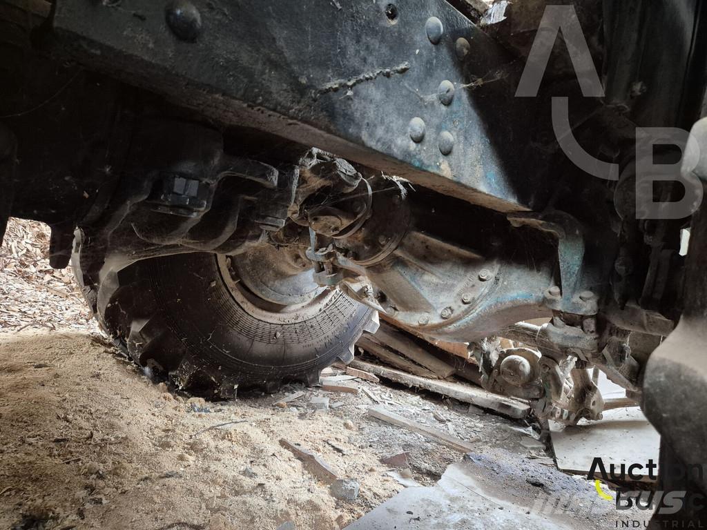  ЧТЗ Chtz T-150K Traktorid