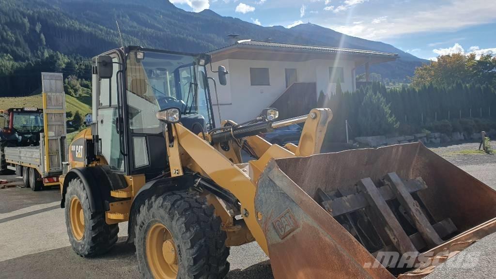 CAT 908 M Rataslaadurid