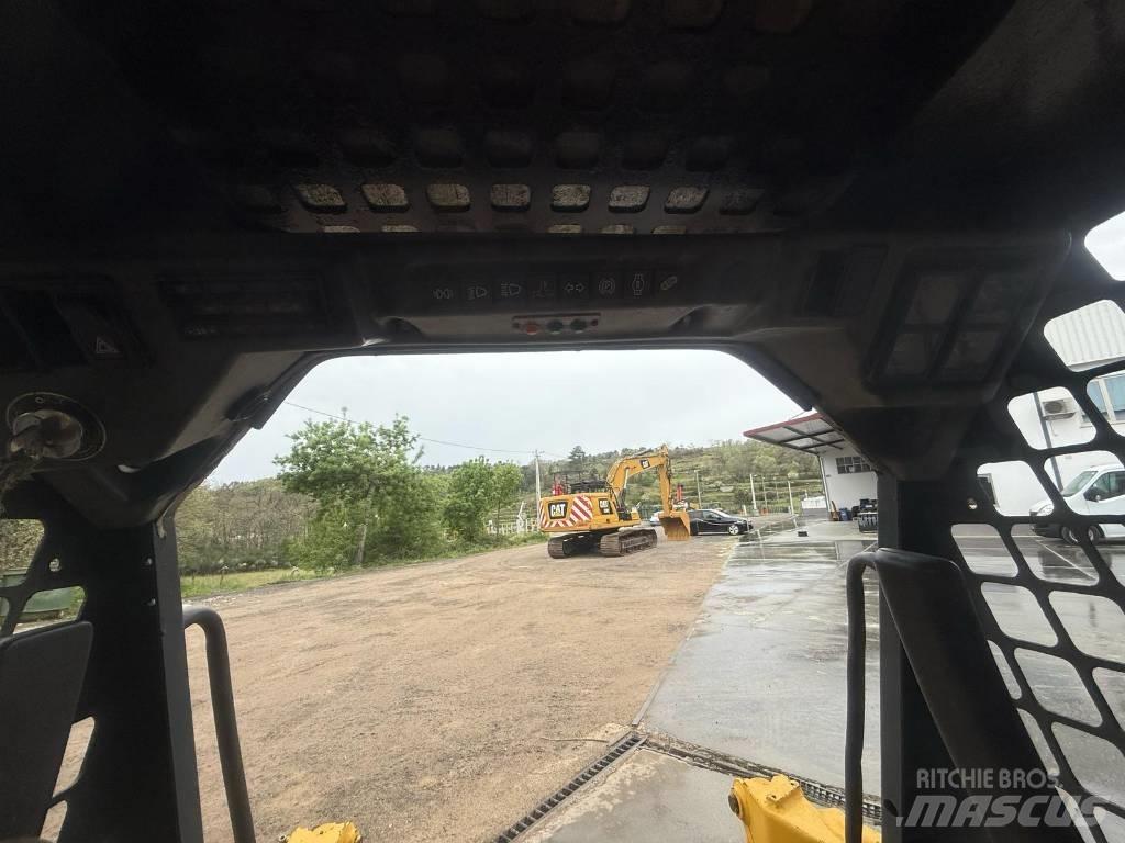Komatsu SK 07 J-2 Kompaktlaadurid