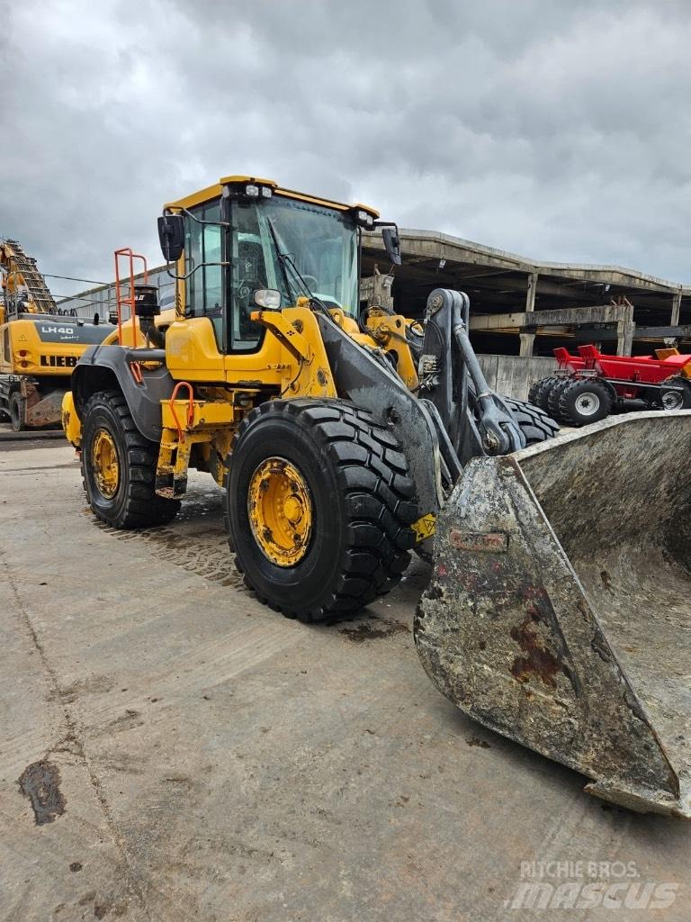 Volvo L 110 H Rataslaadurid