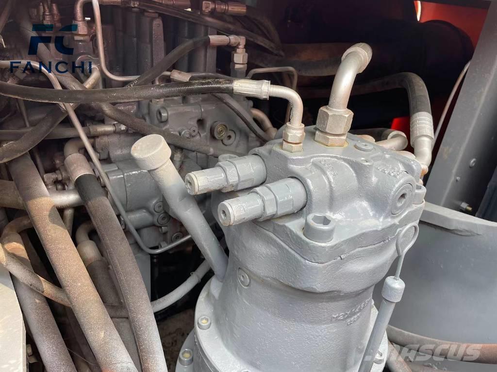 Hitachi EX 200 Roomikekskavaatorid