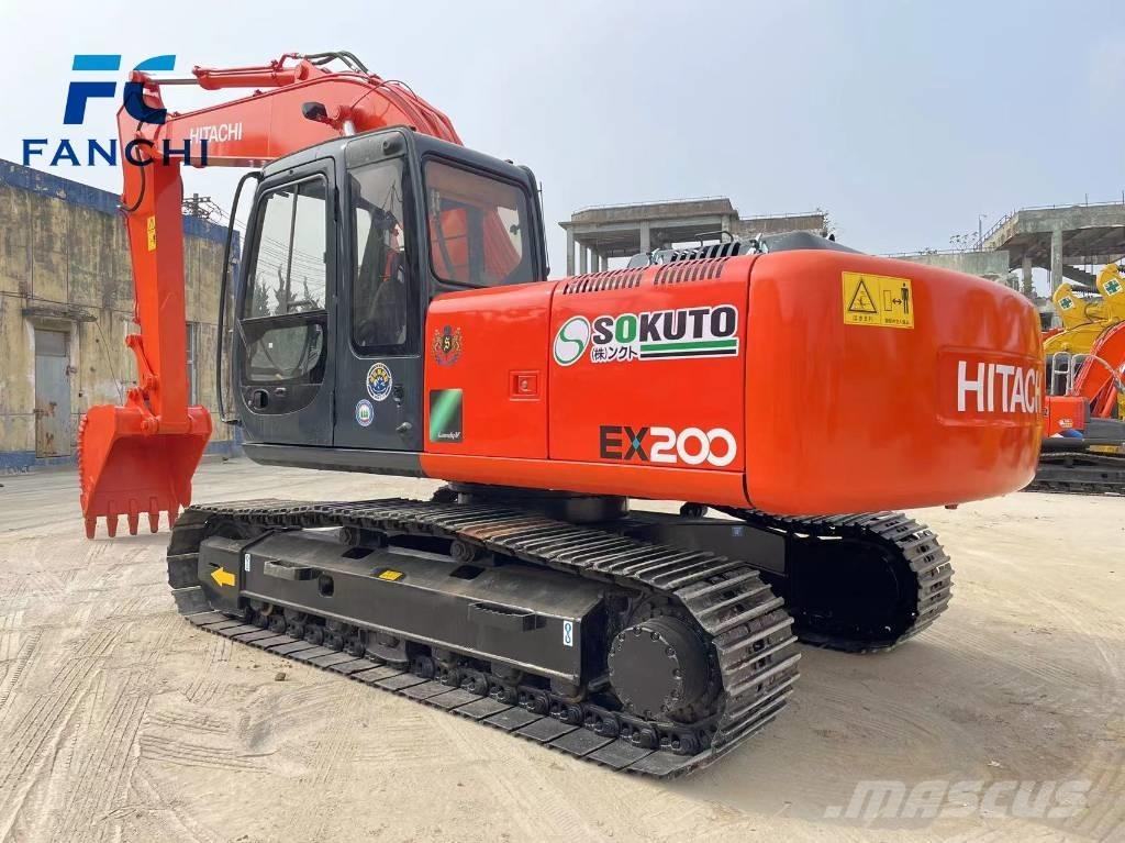 Hitachi EX 200 Roomikekskavaatorid