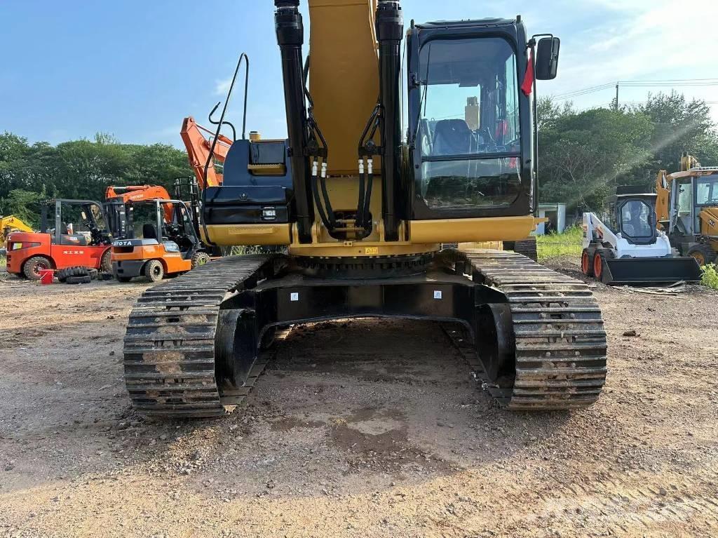 CAT 330D Roomikekskavaatorid