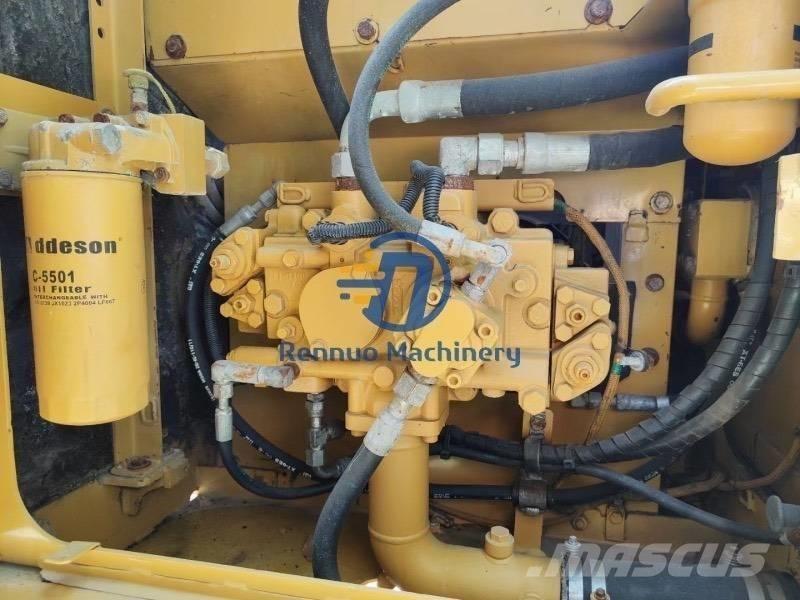 CAT 315D2 Väikeekskavaatorid 7t-12t