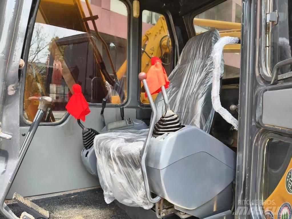 Komatsu PC 60 Roomikekskavaatorid