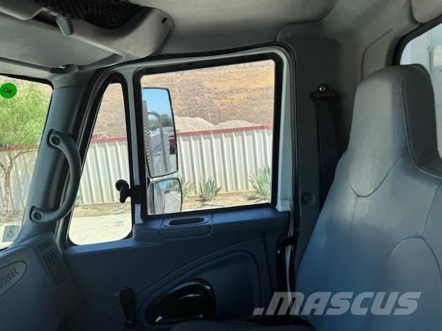 International 4400 Kallurid