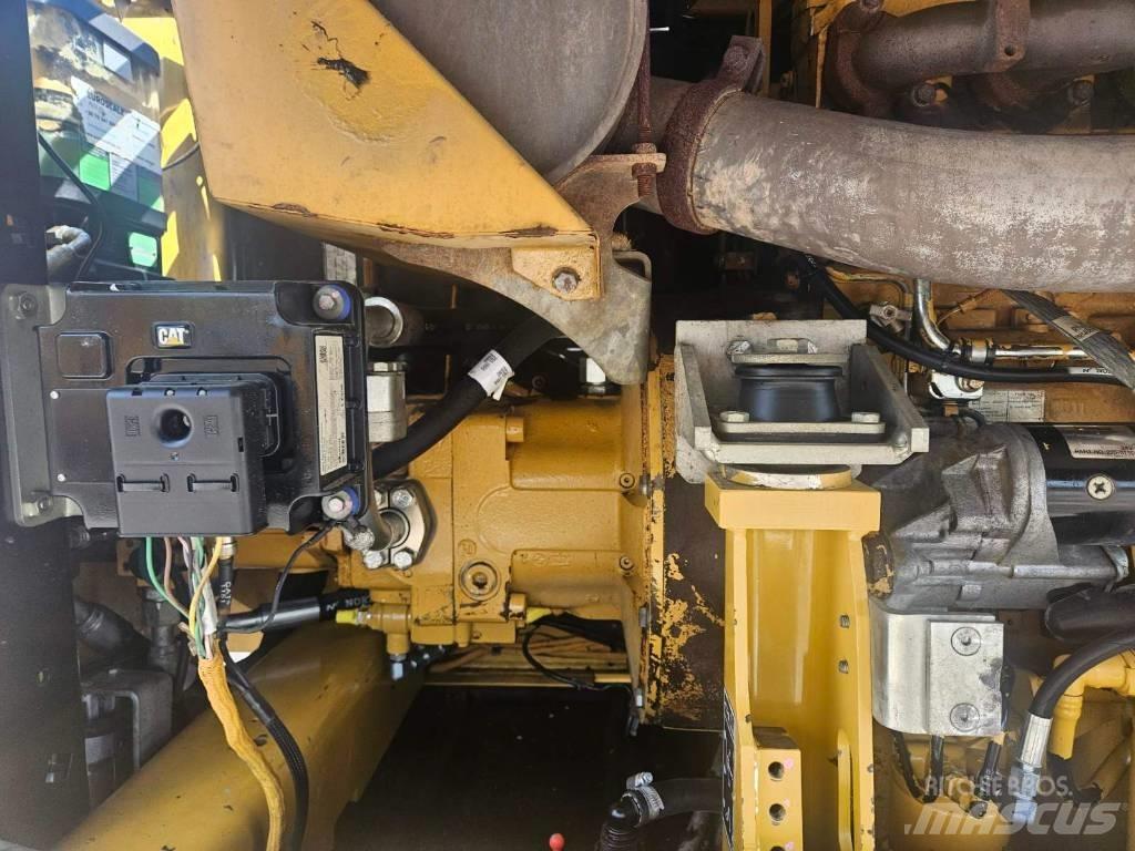 CAT M 316 D Ratasekskavaatorid