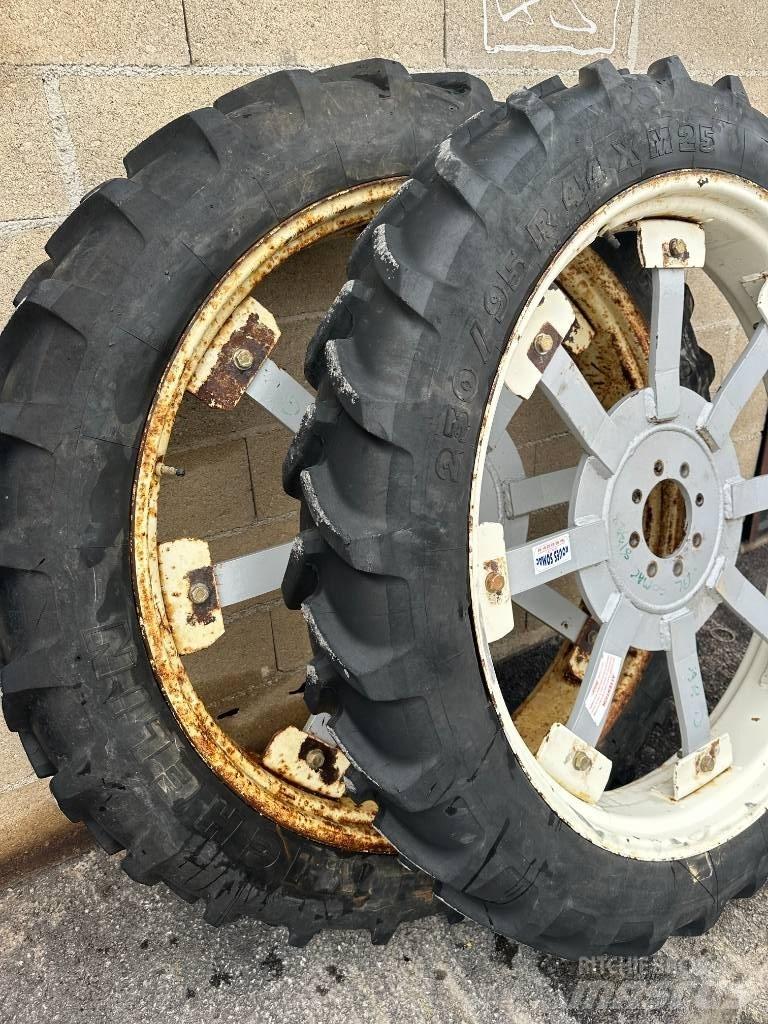 Michelin 230/95R48 Rehvid, rattad ja veljed