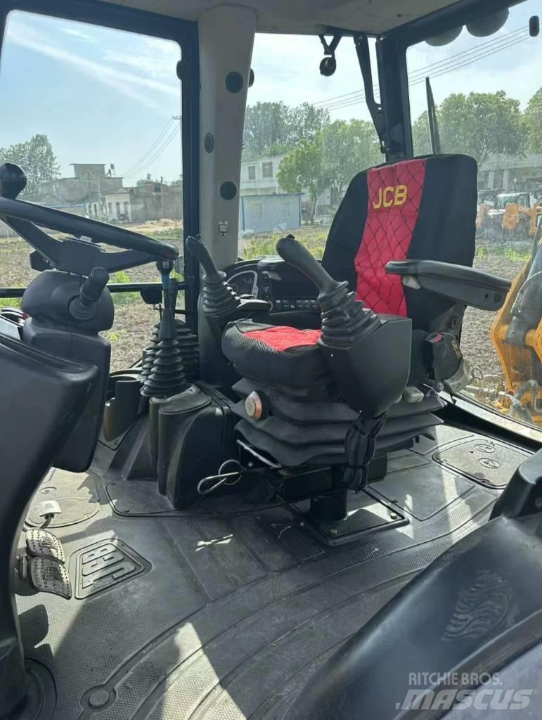 JCB 4 CX Ekskavaatorlaadurid