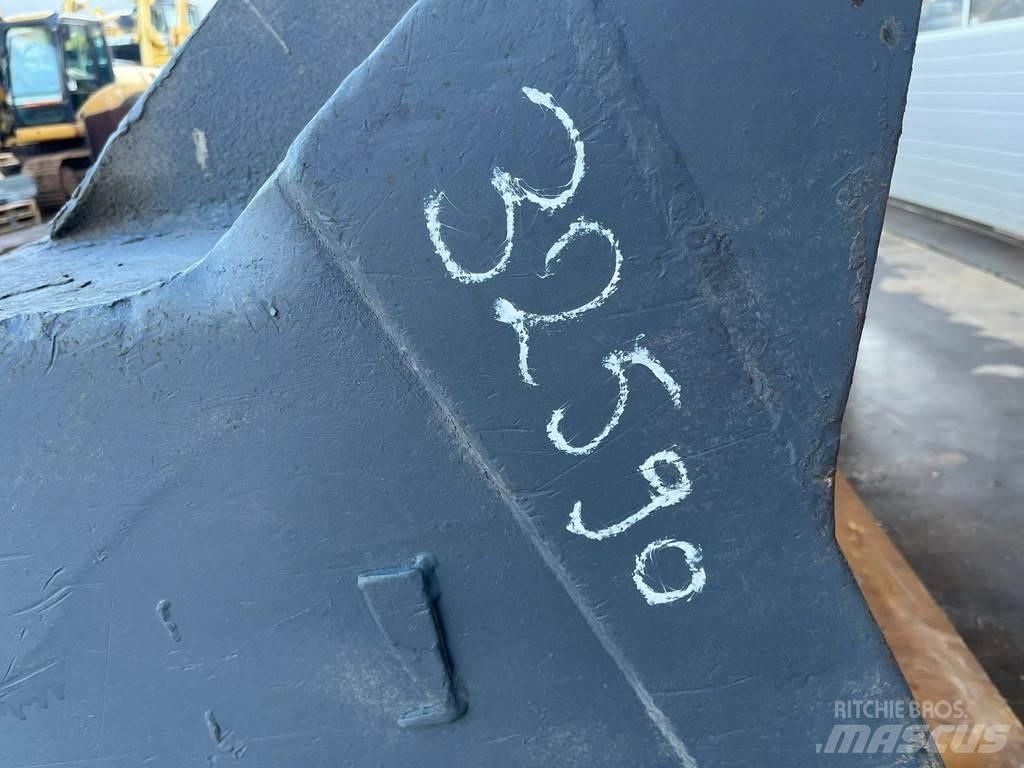 CAT Bucket 950 Kopad