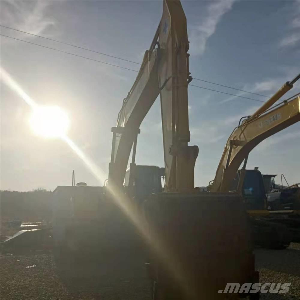 Komatsu PC360-7 Roomikekskavaatorid
