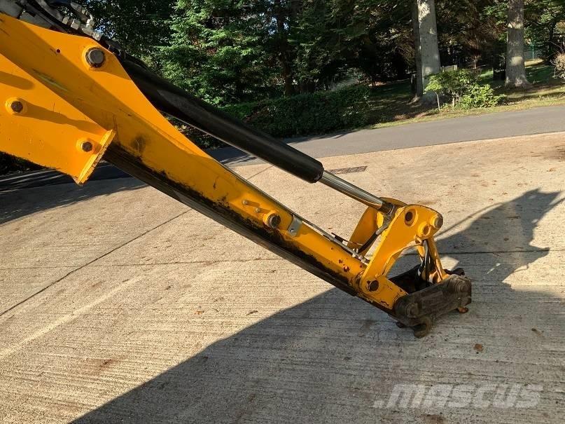 JCB 3CX Plus Ekskavaatorlaadurid